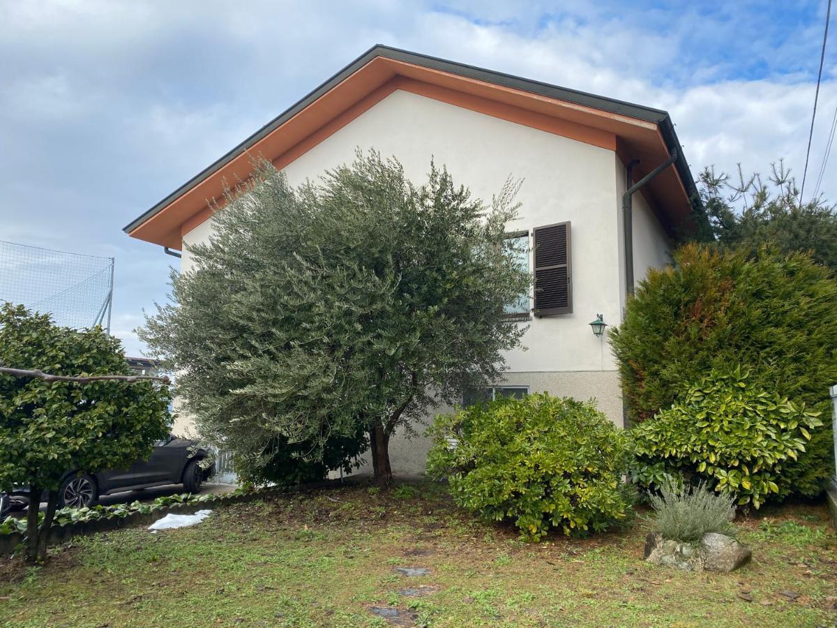 Villino Carla Villa Lipomo Bagian luar foto