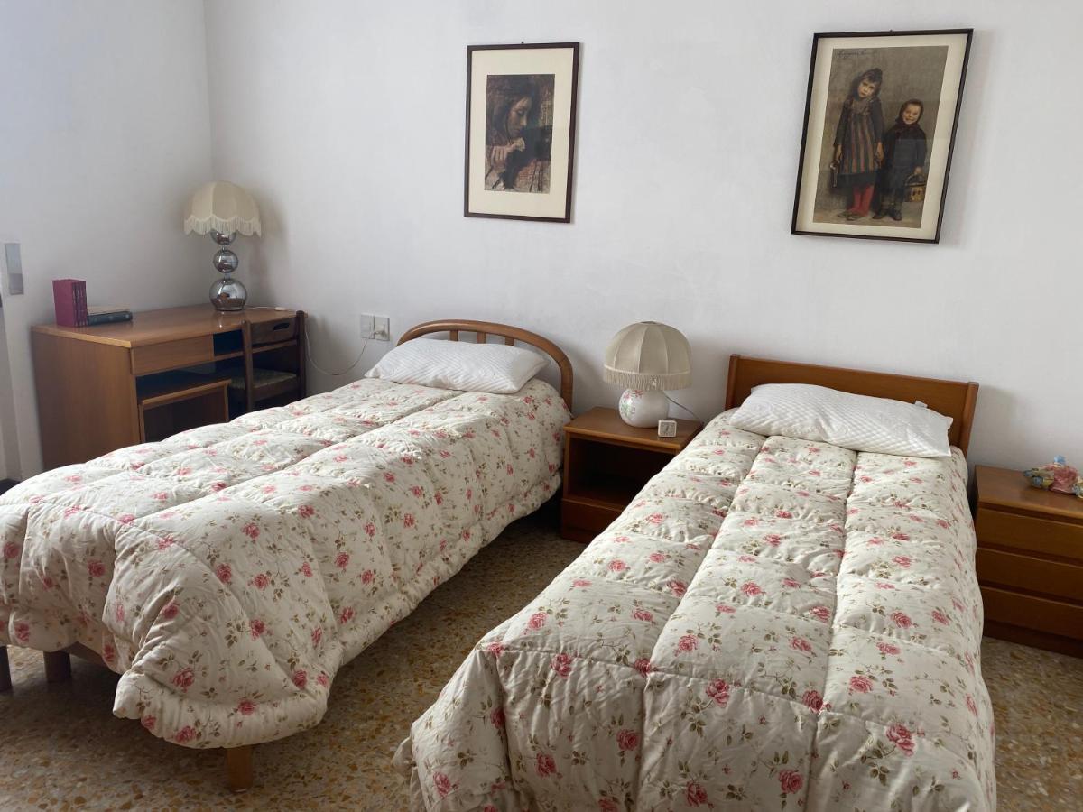 Villino Carla Villa Lipomo Bagian luar foto